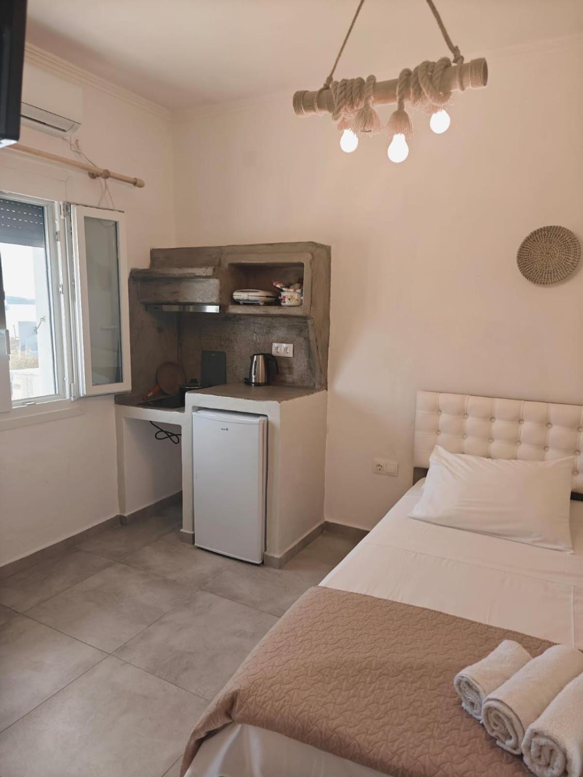 Joannes Vacation Rooms Adamantas (Milos) Exterior foto